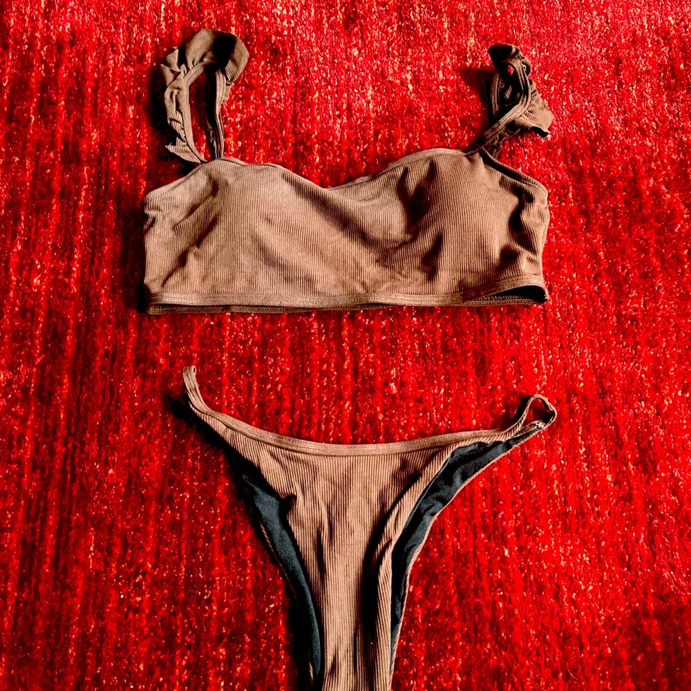 Brown ruffle strap two piece swimsuit. New without tags. Size M.